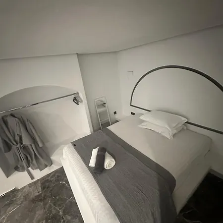 Minimal Cycladic & Patio