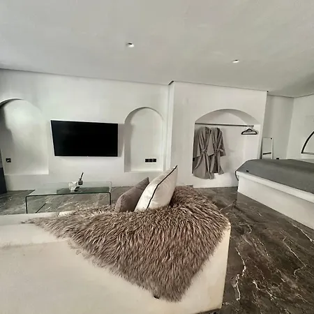 Minimal Cycladic & Patio Διαμέρισμα *
