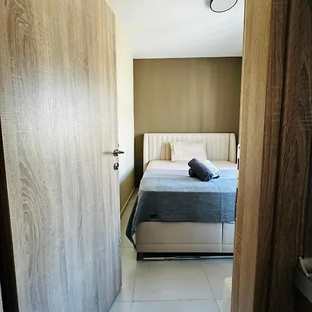 Minimal Cycladic & Patio Солун